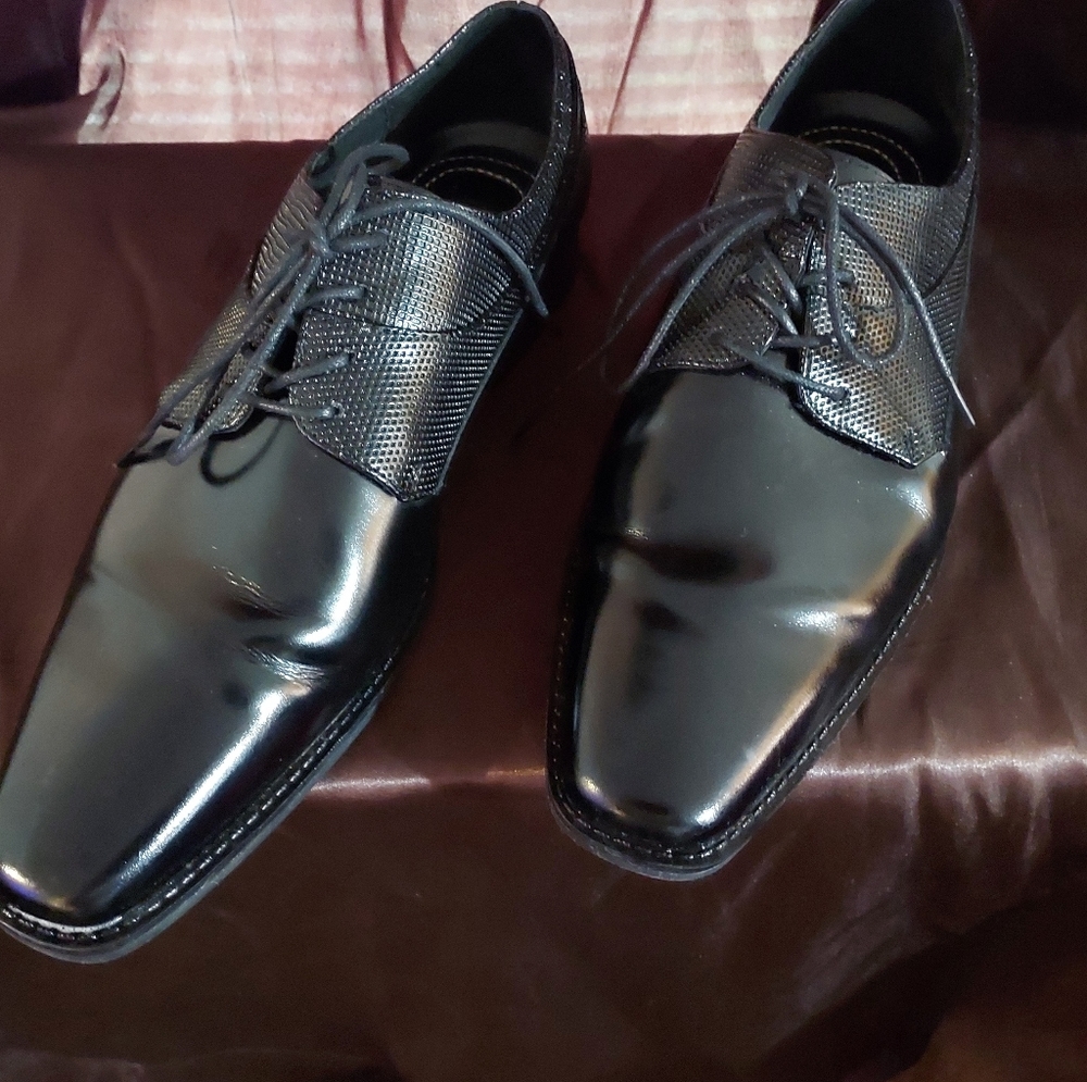Mens dress shoes